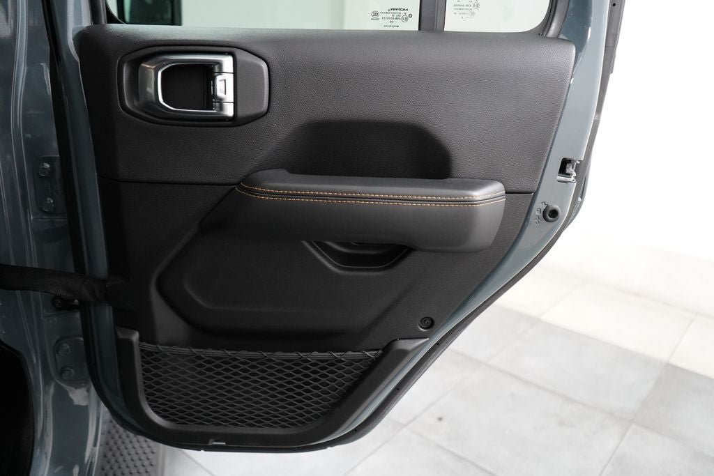 Used 2025 Jeep Wrangler Unlimited Sahara AWD/4WD image 22
