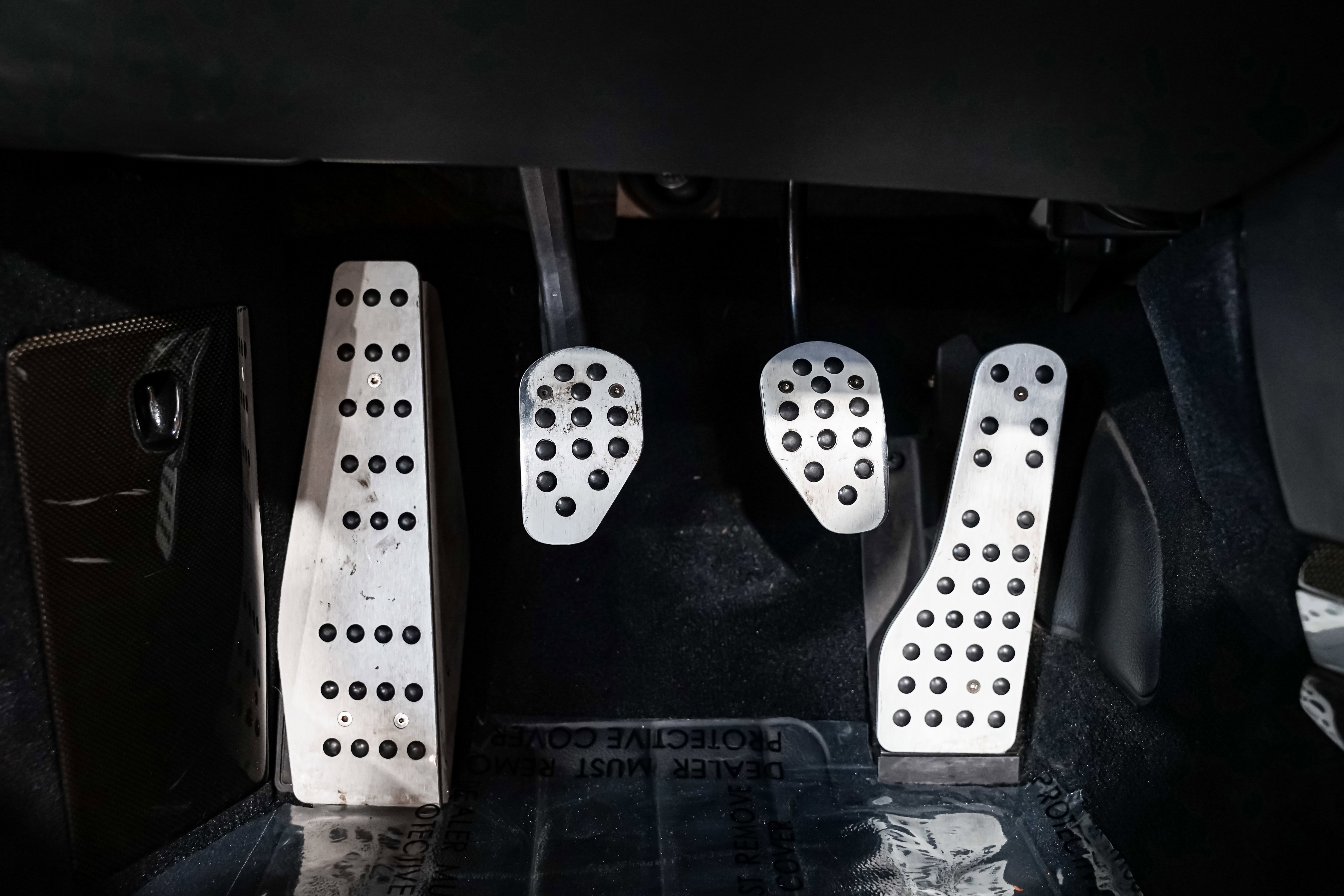 Used 2012 Porsche 911 Turbo image 11