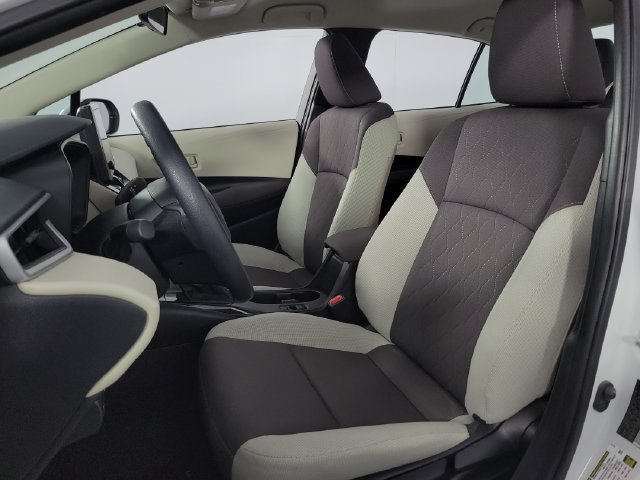 Used 2025 Toyota Corolla LE FWD image 14