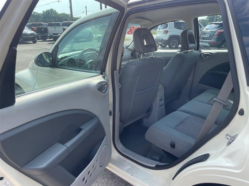 Used 2008 Chrysler PT Cruiser FWD image 8
