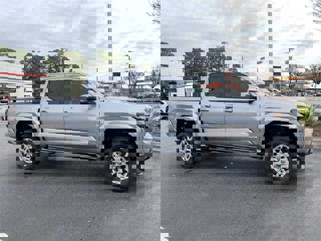 New 2025 Toyota Tacoma SR5 image 9