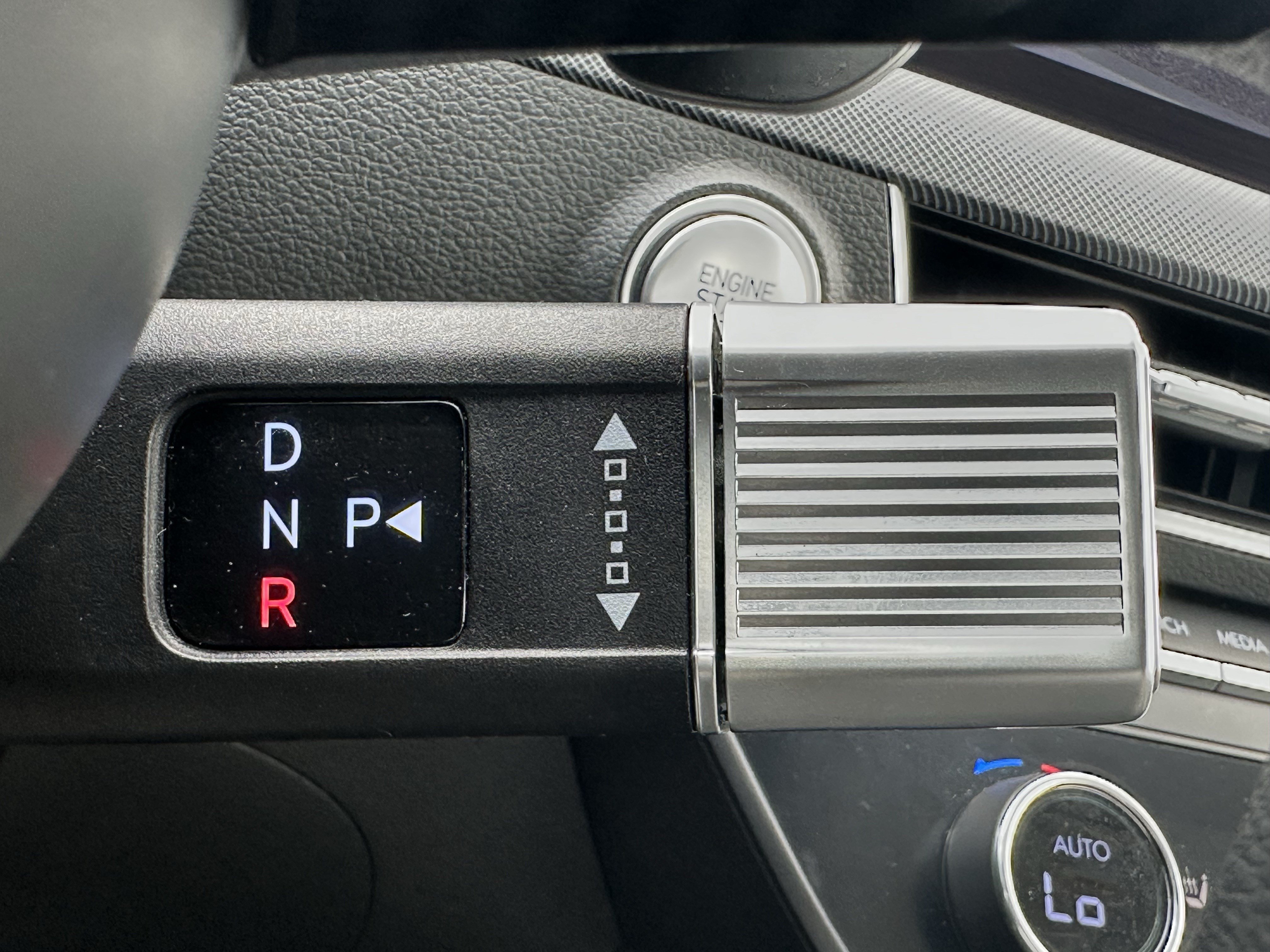 Used 2025 Hyundai Sonata SEL FWD image 29
