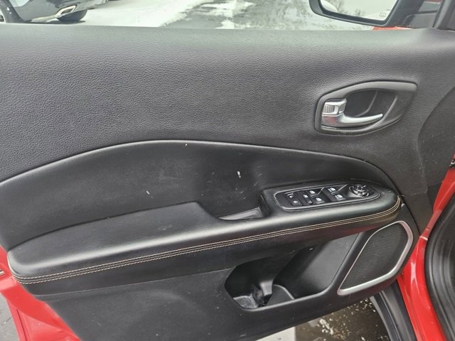 Used 2020 Jeep Compass Limited image 19