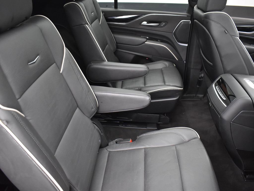 Certified 2024 Cadillac Escalade Sport w/ Touring Package image 36