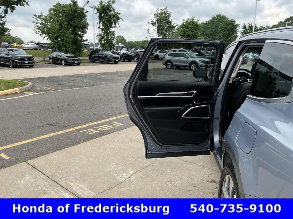 Used 2021 Kia Telluride S AWD/4WD image 16