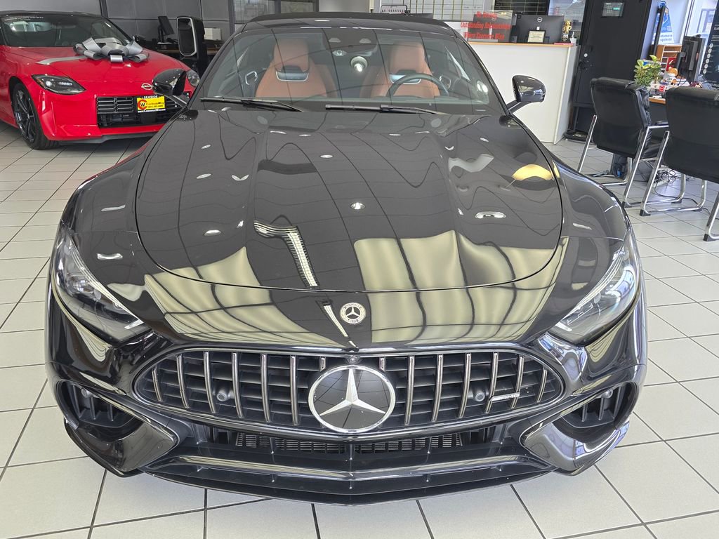 Used 2022 Mercedes-Benz SL 63 AMG 4MATIC image 2