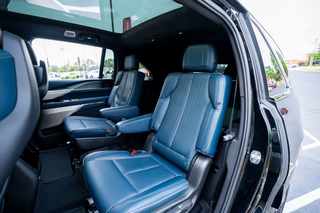 Used 2025 Cadillac Escalade IQ Luxury 2 w/ LPO, Premium Carpet Package AWD/4WD image 74