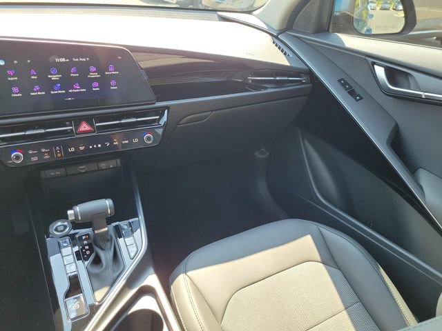 New 2026 Kia Niro EX w/ EX Premium Package FWD image 9