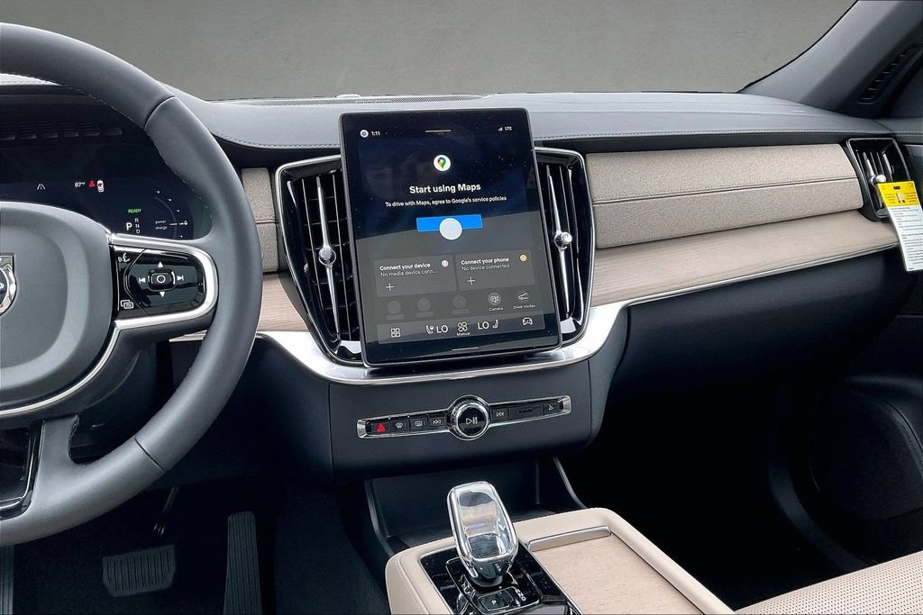 New 2026 Volvo XC90 T8 Ultra w/ Protection Package Premier AWD/4WD image 7