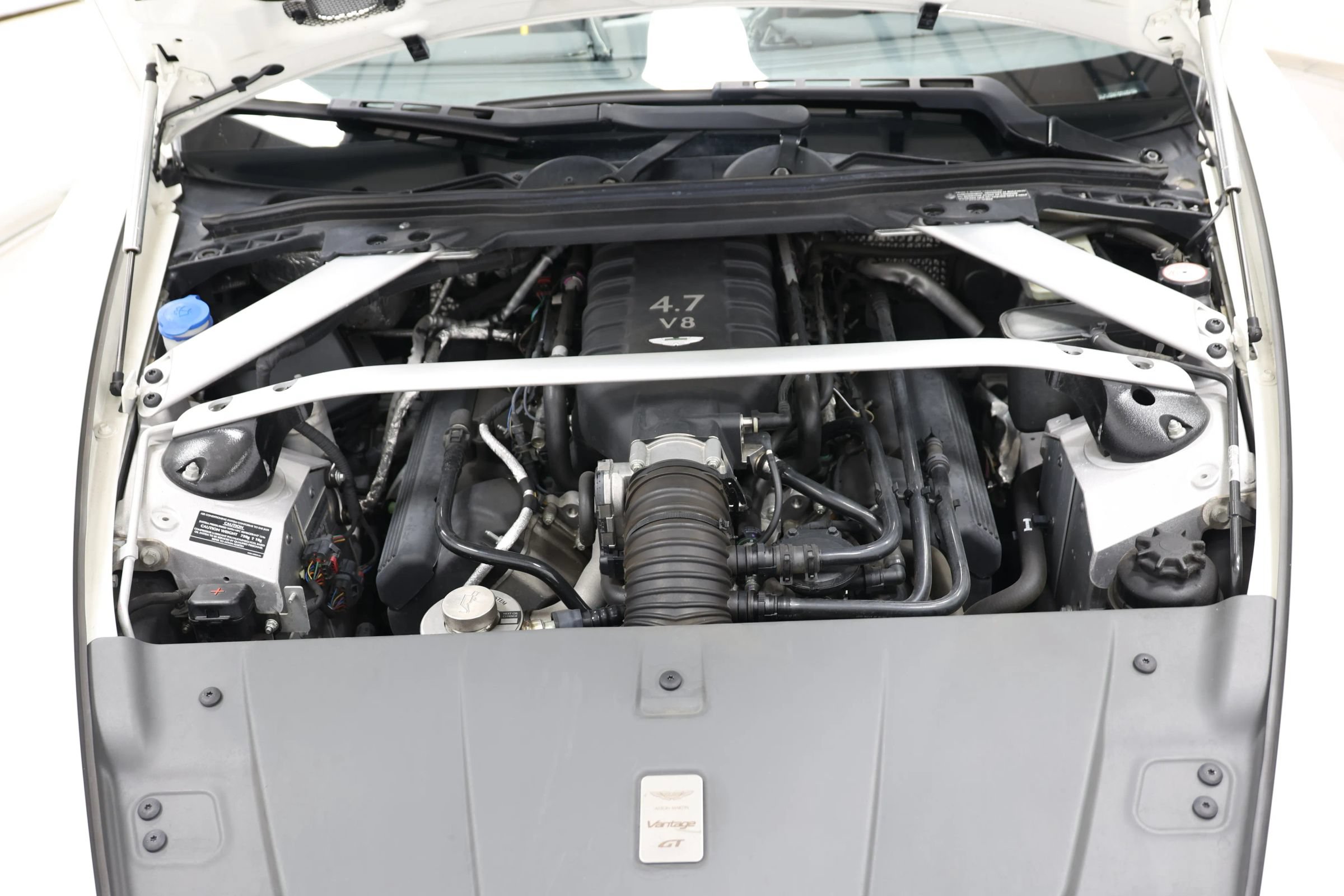 Used 2016 Aston Martin V8 Vantage GT RWD image 71