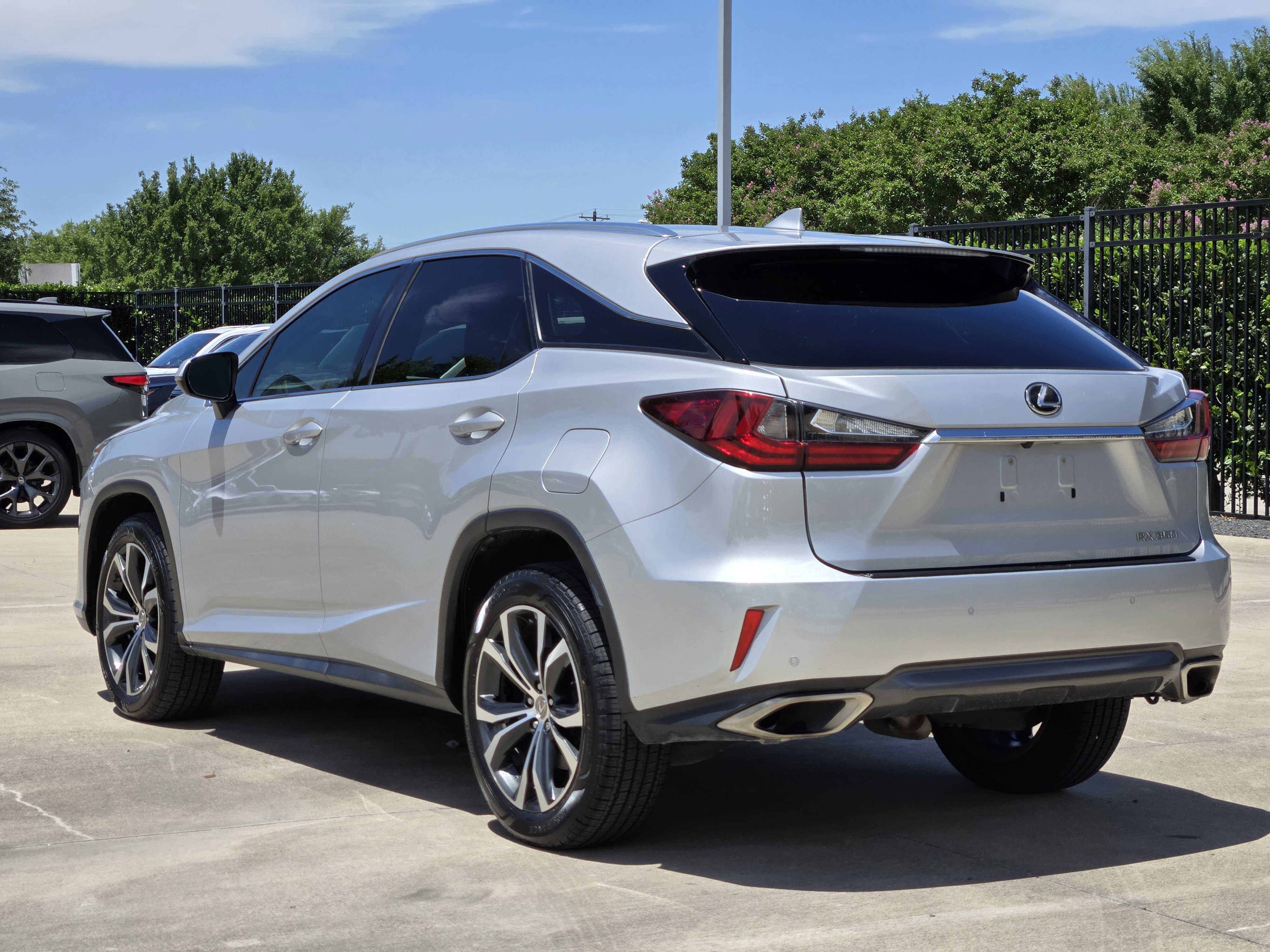 Used 2017 Lexus RX 350 FWD w/ Premium Package image 3