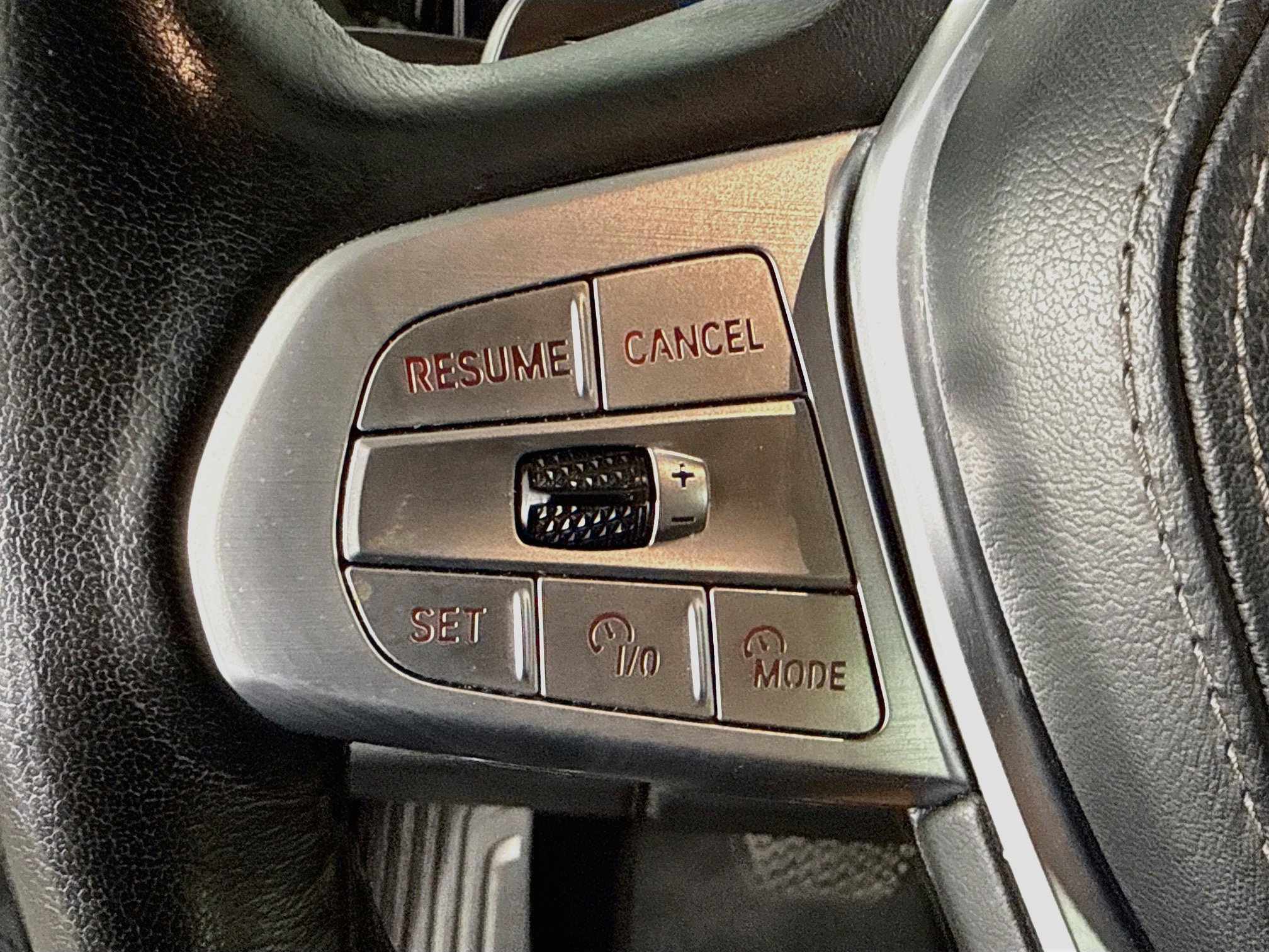 Used 2025 BMW X7 xDrive40i AWD/4WD image 14