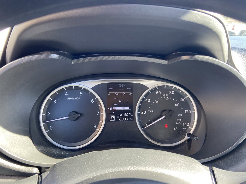 Used 2024 Nissan Versa S w/ Trunk Package image 11