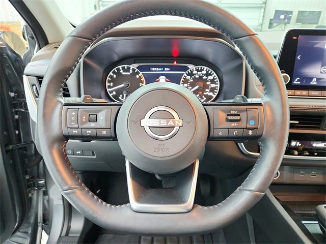 Used 2023 Nissan Rogue SV w/ SV Premium B Package image 24