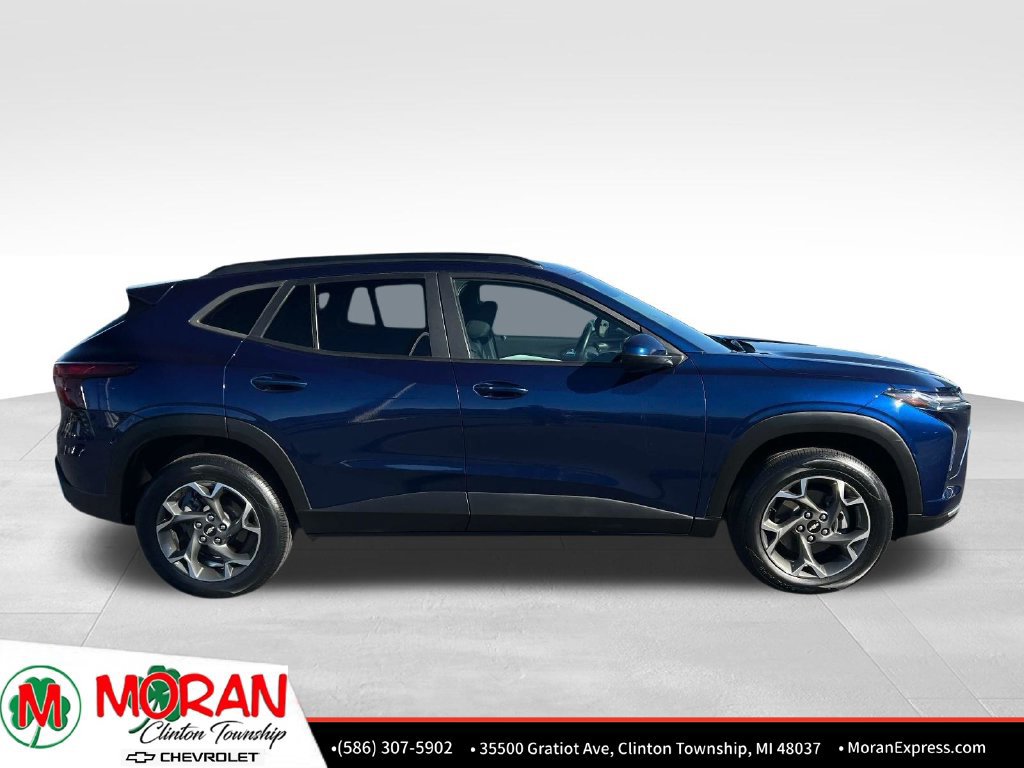 Certified 2024 Chevrolet Trax LT w/ Driver Confidence Package FWD image 7