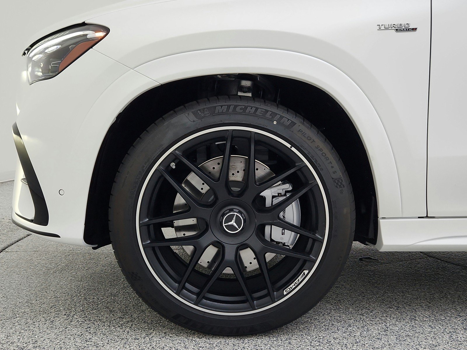 New 2026 Mercedes-Benz GLE 53 AMG 4MATIC Coupe image 32