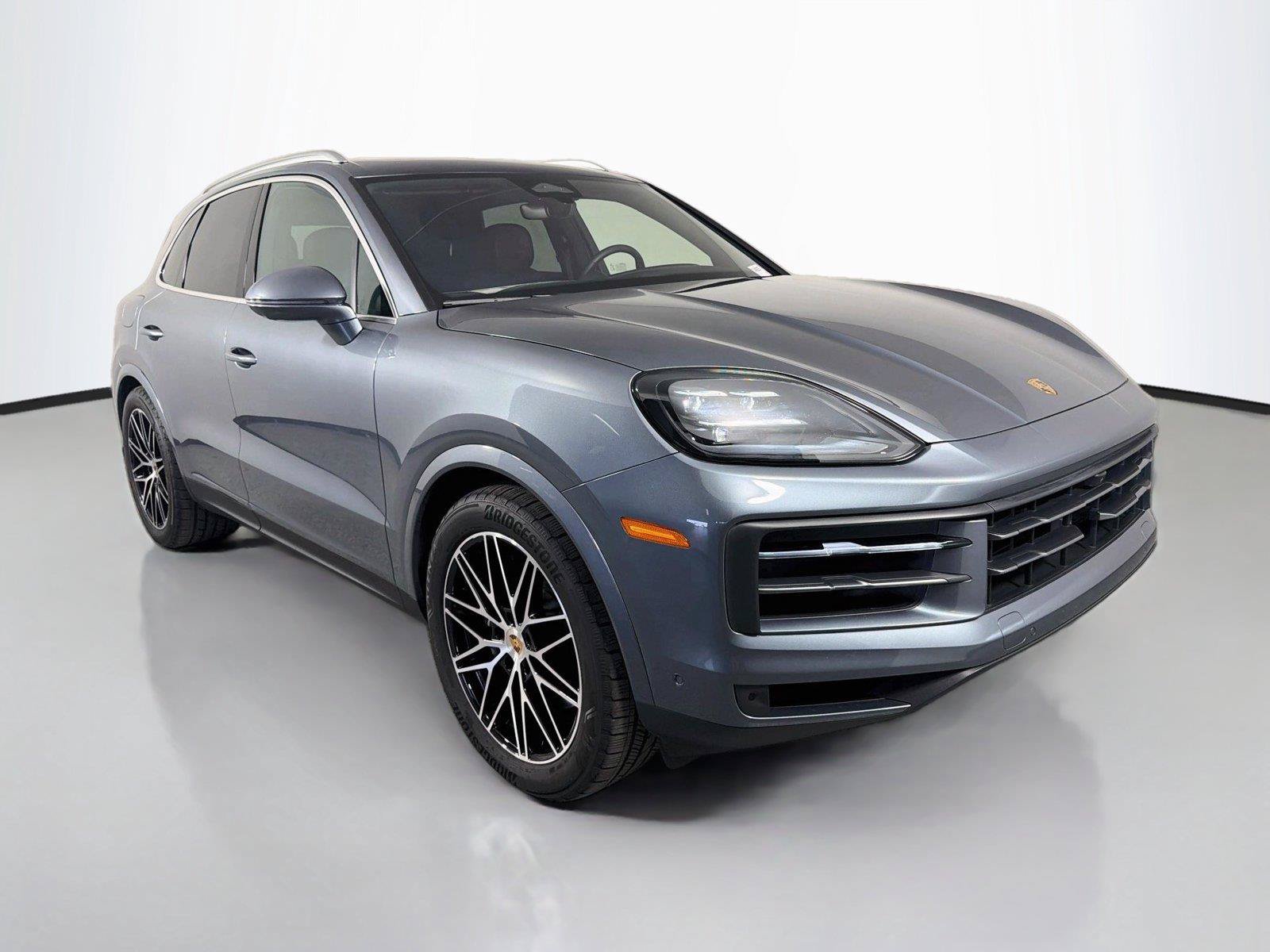 Certified 2026 Porsche Cayenne AWD/4WD image 9
