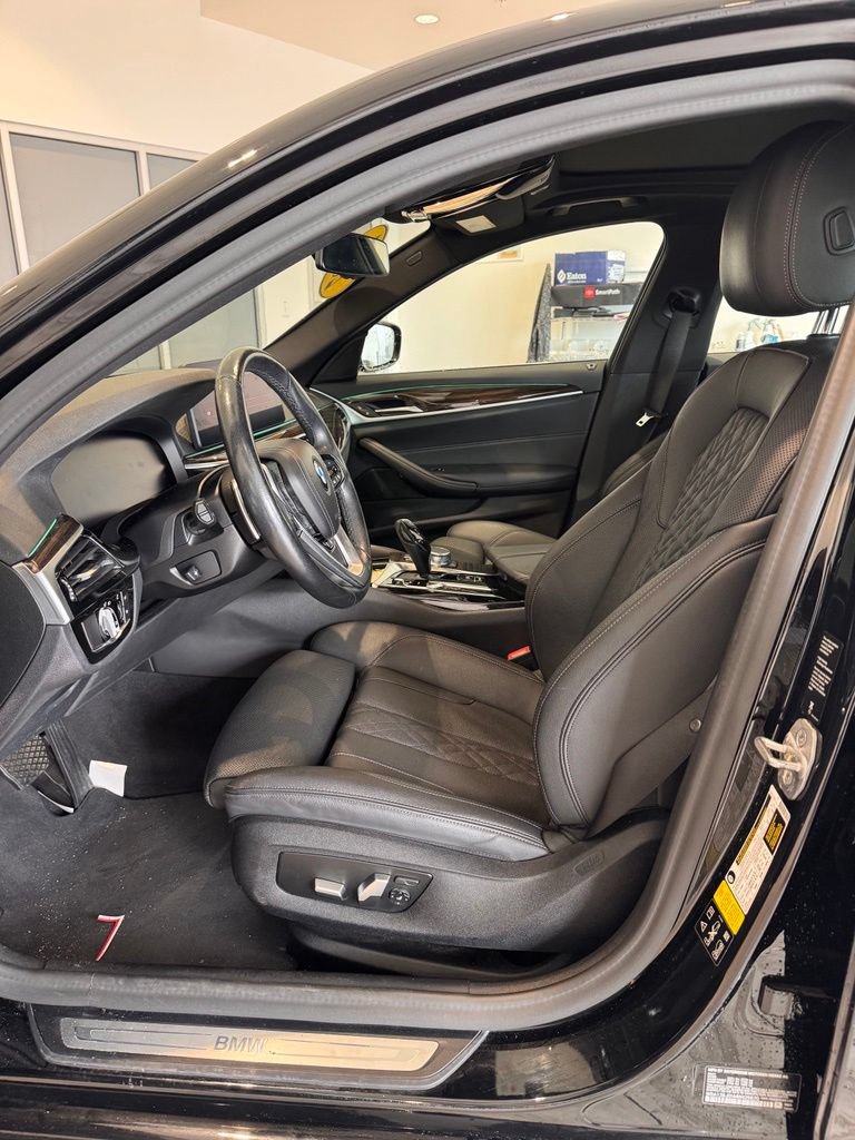 Used 2021 BMW 530i xDrive w/ Convenience Package AWD/4WD image 28