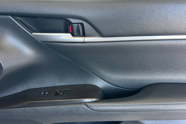 Used 2023 Toyota Camry XSE FWD image 21