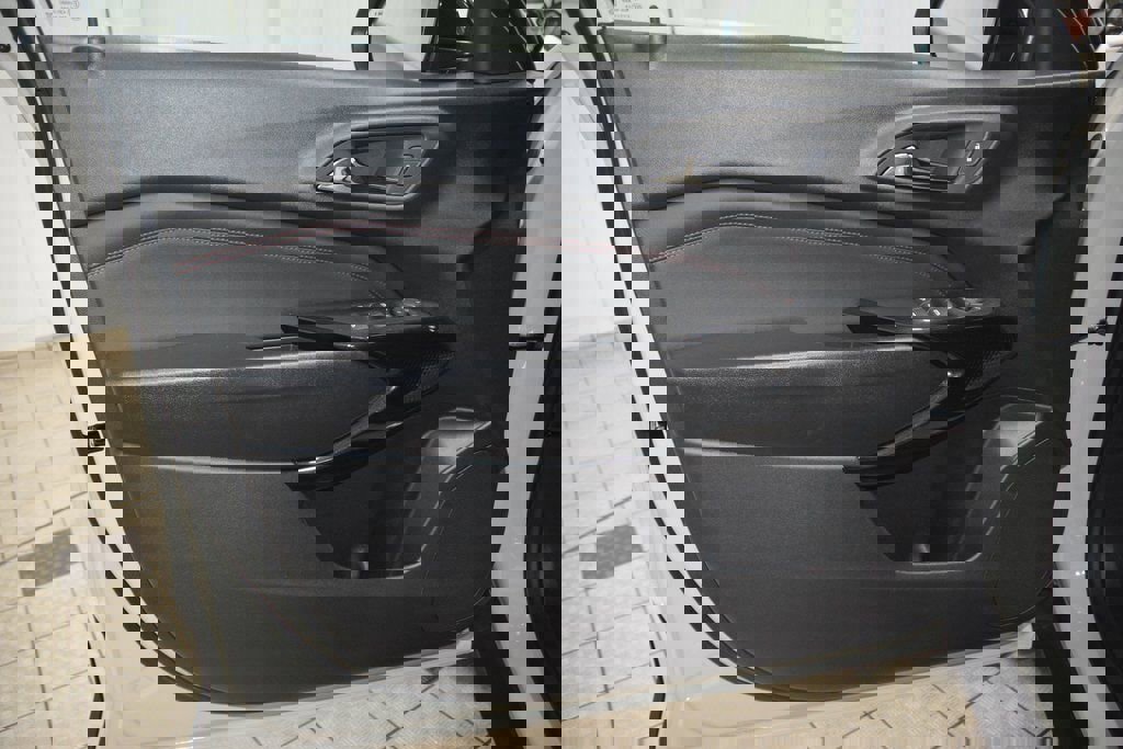 New 2026 Chevrolet Trax RS w/ Sunroof Package image 43