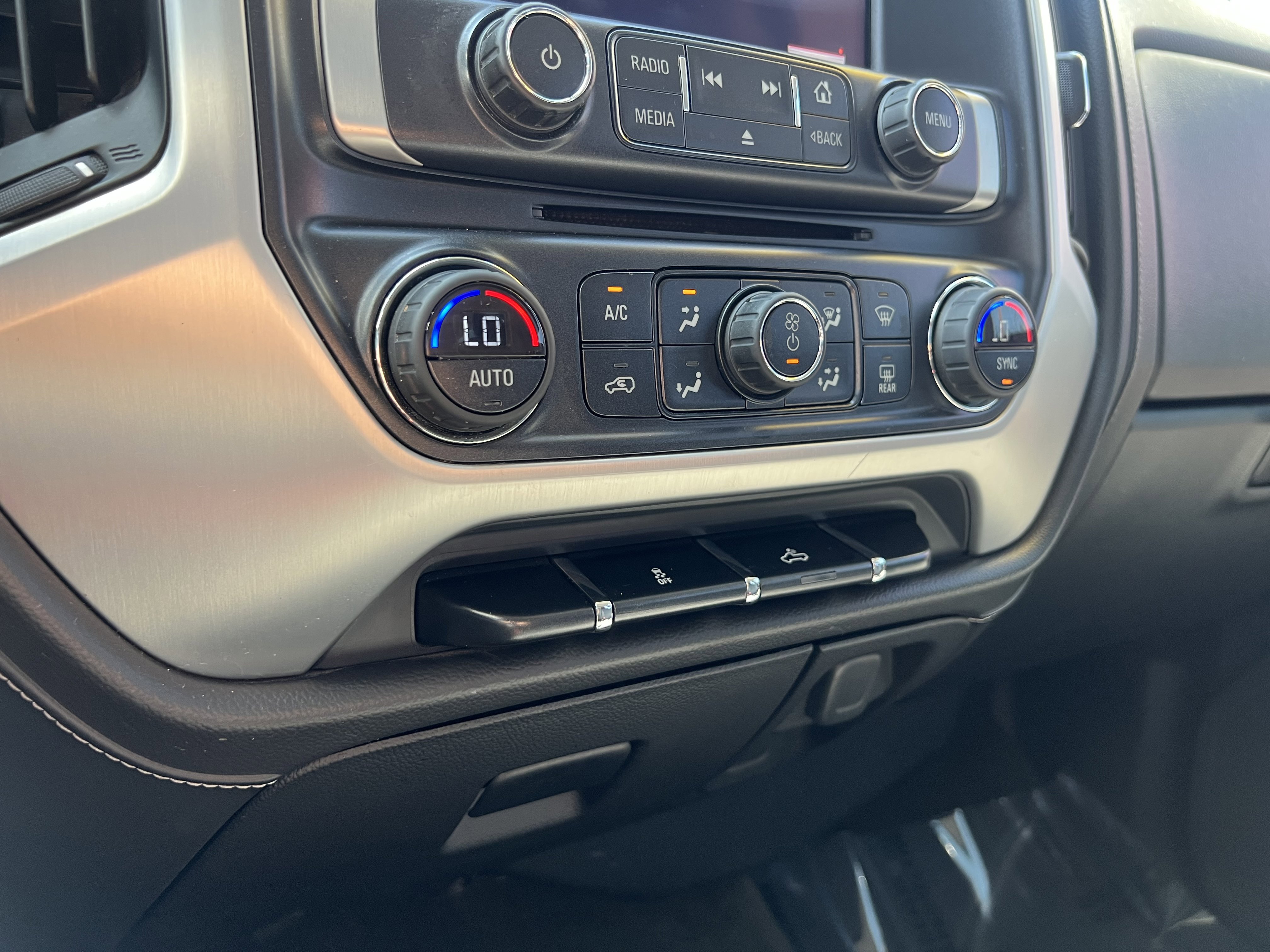 Used 2014 GMC Sierra 1500 SLE w/ SLE Value Package RWD image 28