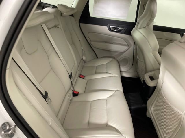 Certified 2024 Volvo XC60 T8 Plus w/ Protection Package AWD/4WD image 35