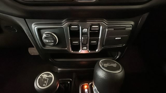 Used 2022 Jeep Wrangler Unlimited Sport AWD/4WD image 22