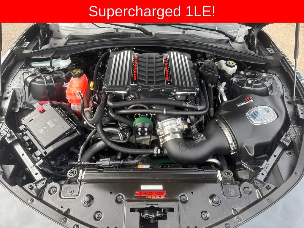 Used 2018 Chevrolet Camaro SS RWD image 21