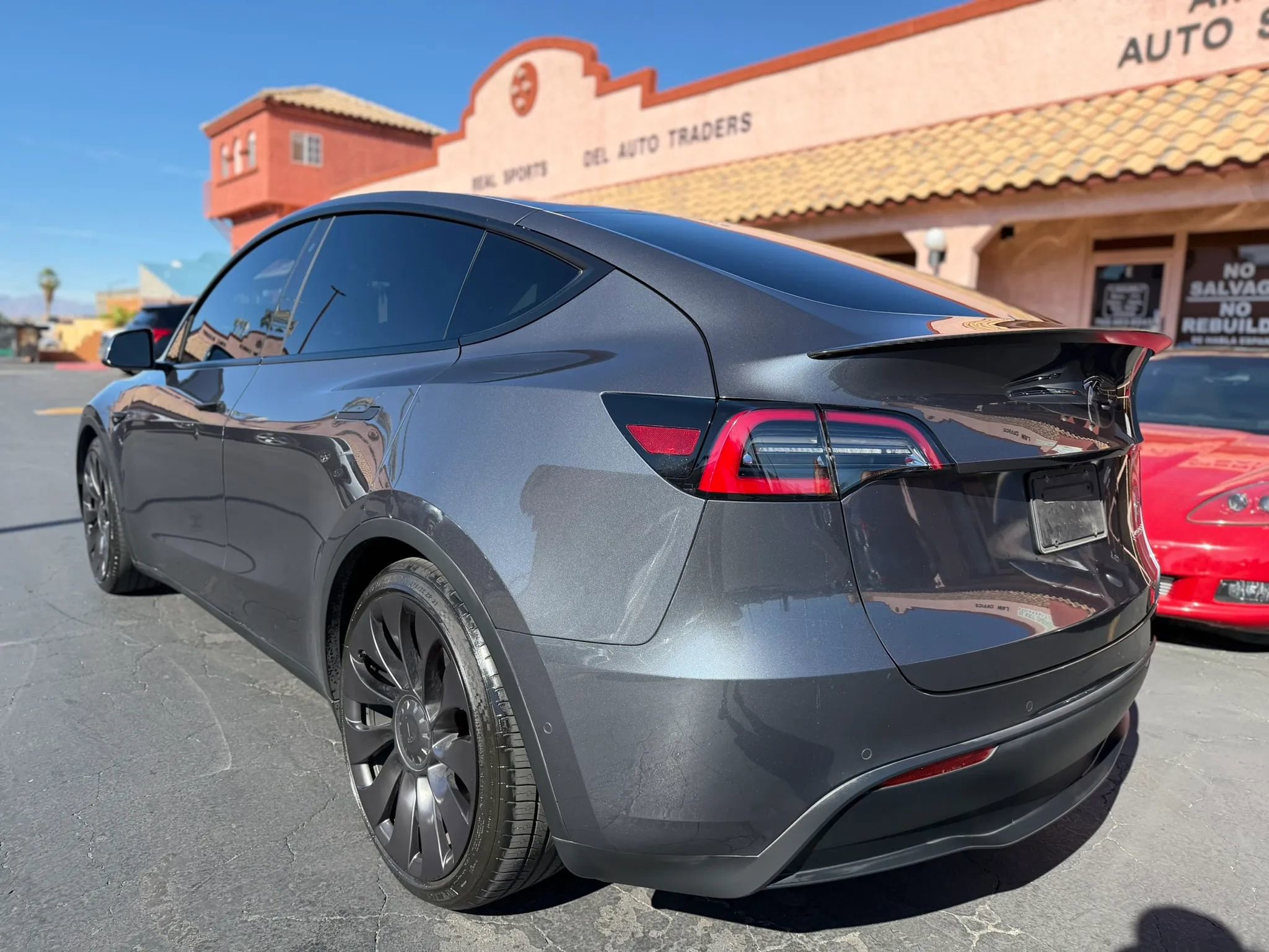 Used 2020 Tesla Model Y Performance image 8