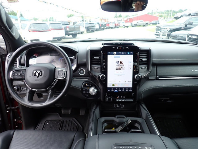 Used 2024 RAM 1500 Limited AWD/4WD image 18