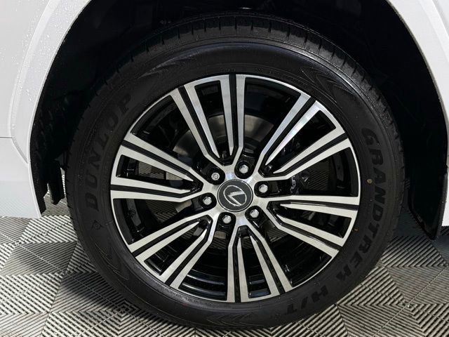 New 2025 Lexus LX 600 4WD w/ Luxury Package image 11