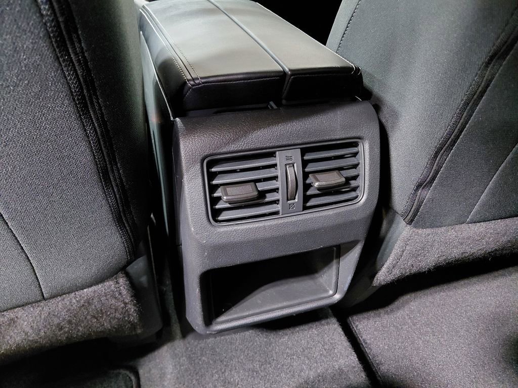 Used 2023 Nissan Rogue S image 30