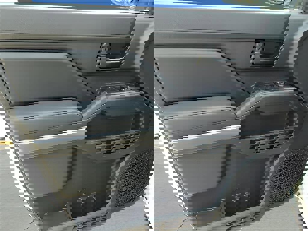 New 2025 Toyota Tacoma SR5 image 12