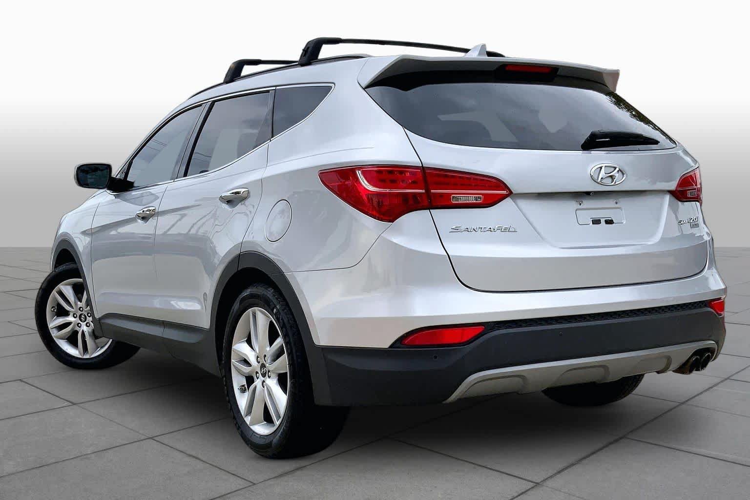Used 2016 Hyundai Santa Fe Sport 2.0T w/ Option Group 05 FWD image 12
