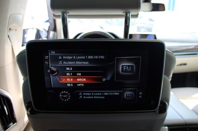 Used 2016 BMW 750i xDrive image 46