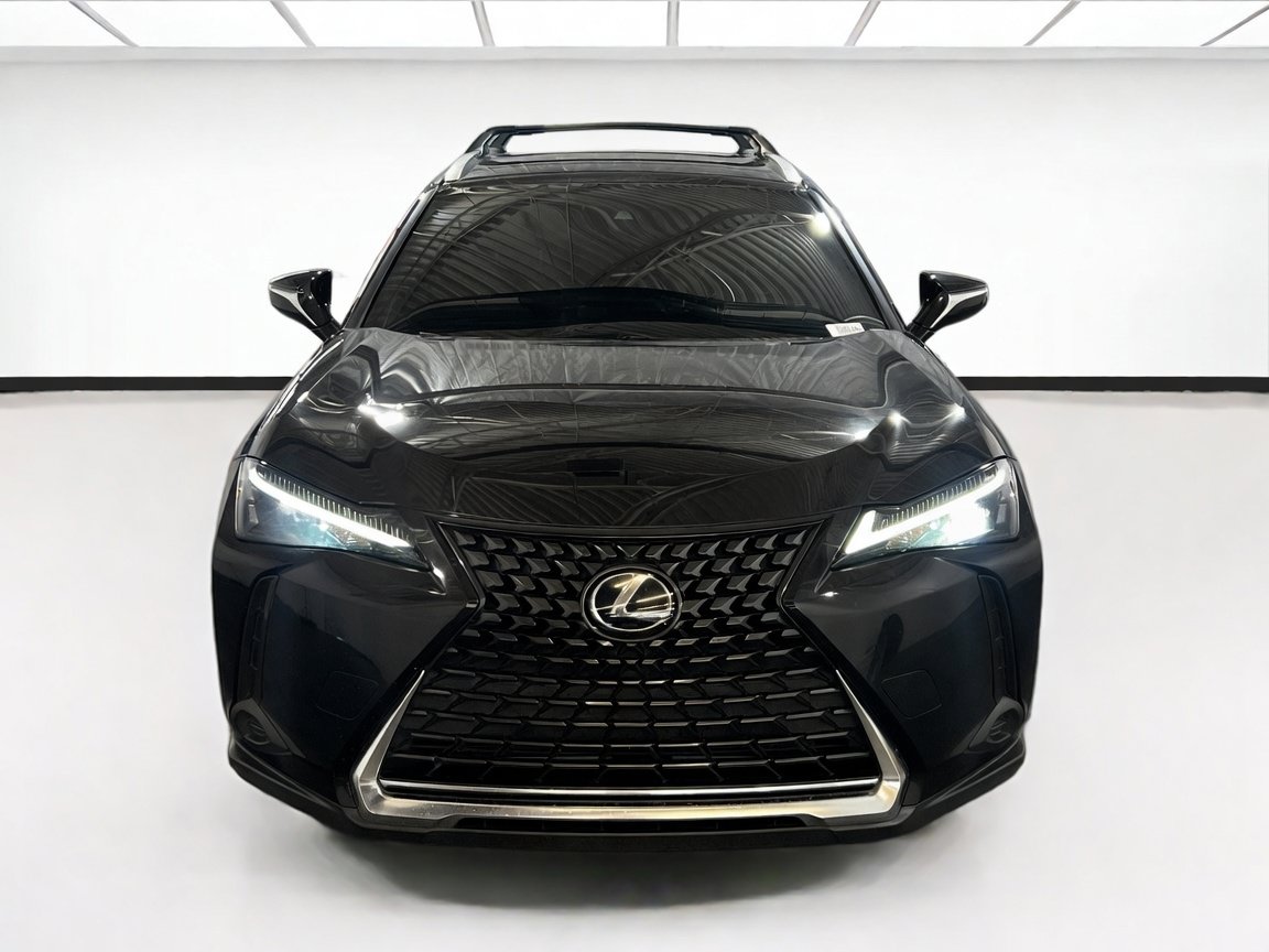 Used 2023 Lexus UX 250h AWD image 2