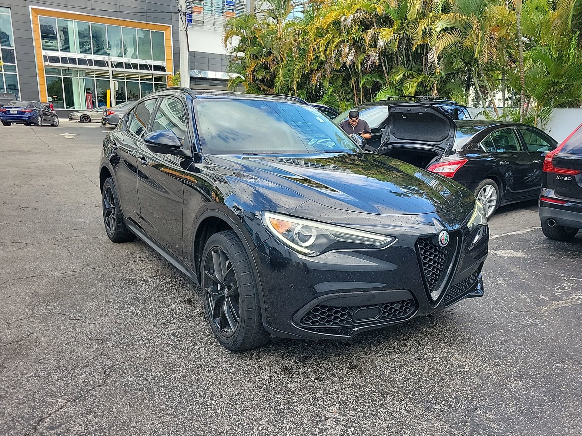 Used 2021 Alfa Romeo Stelvio Sprint w/ Nero Edizione RWD image 5