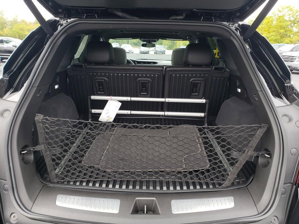 Used 2025 Cadillac XT5 Premium Luxury image 7