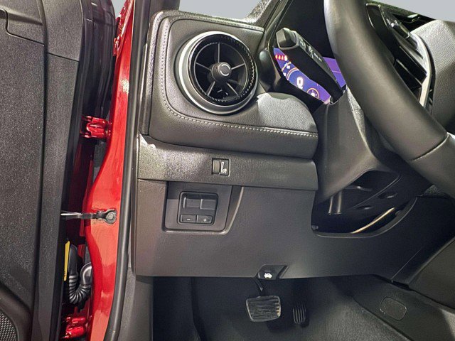 Used 2024 Chevrolet Colorado LT w/ LT Convenience Package II image 35