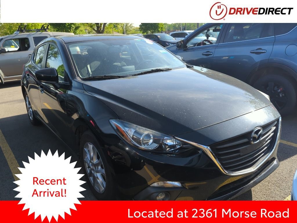 Used 2016 MAZDA MAZDA3 i Touring w/ Popular Equipment Package FWD image 1