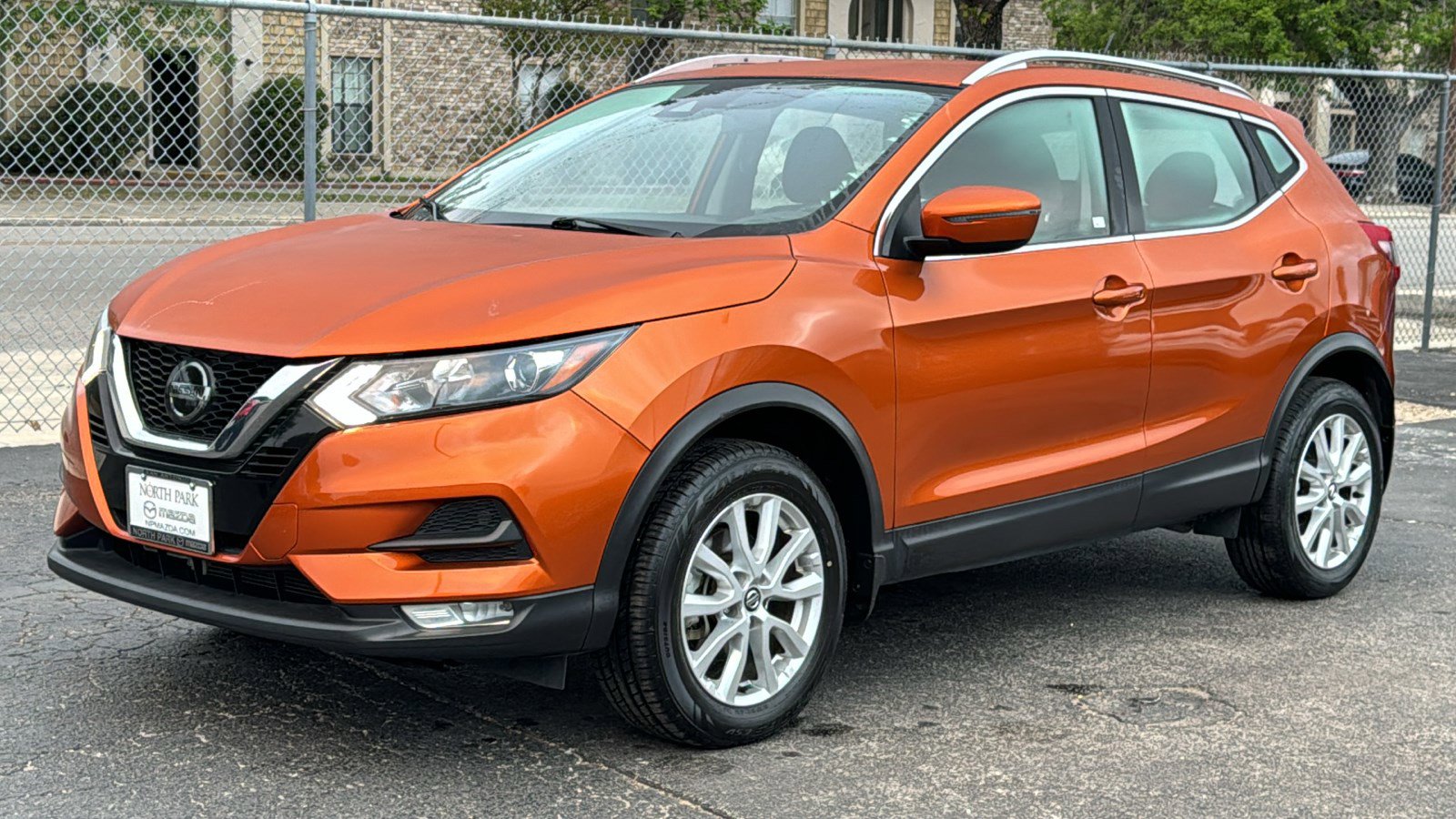 Used 2022 Nissan Rogue Sport SV image 4