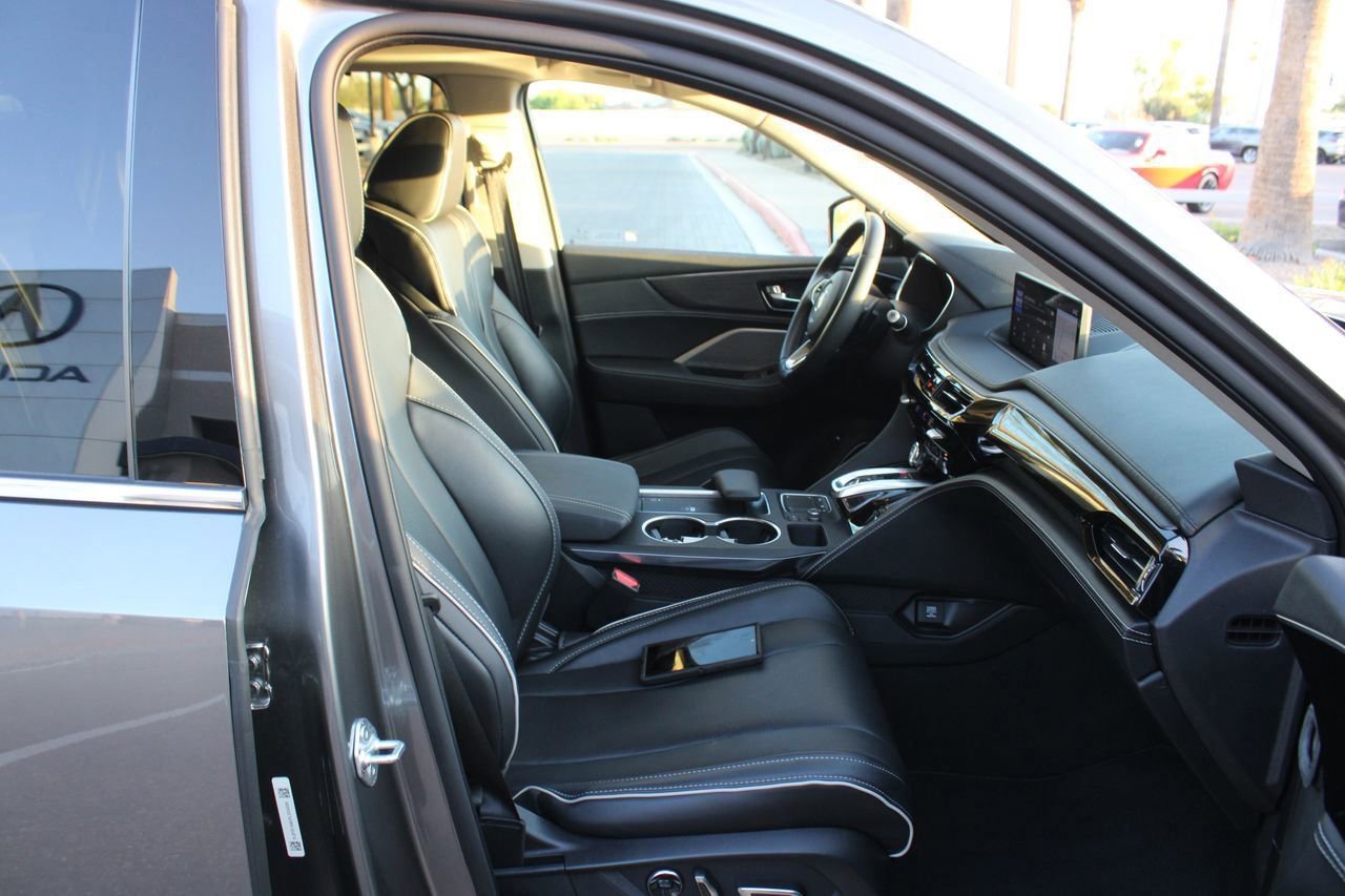 Used 2023 Acura MDX SH-AWD w/ Advance Package image 12