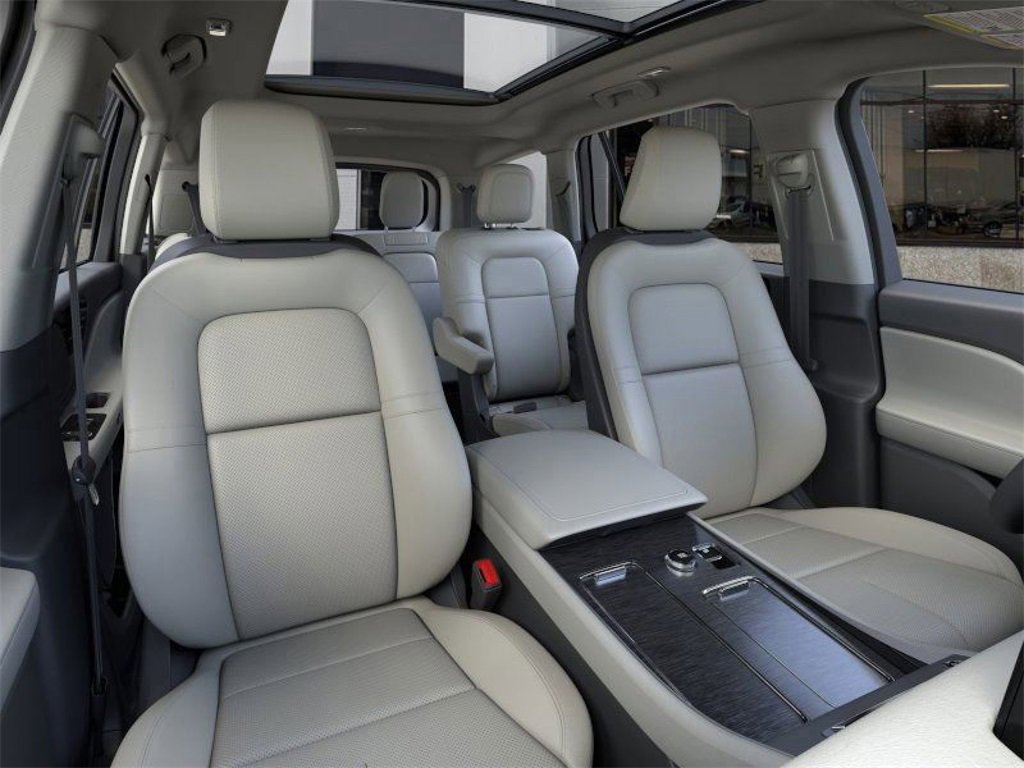 New 2026 Lincoln Aviator Premiere image 10