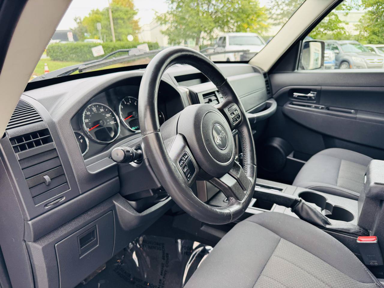 Used 2012 Jeep Liberty Sport w/ Popular Equipment Group AWD/4WD image 16