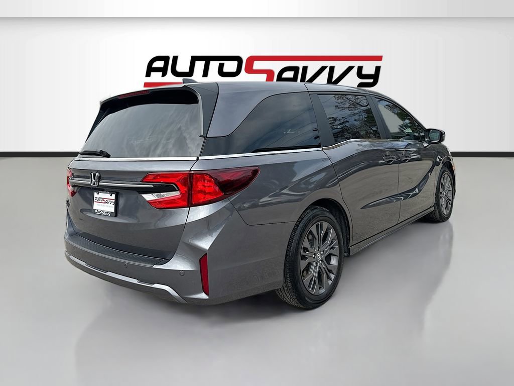 Used 2025 Honda Odyssey Touring image 7