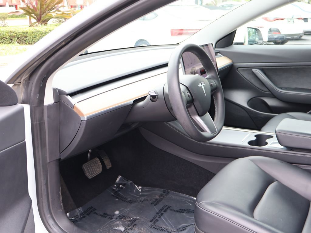 Used 2021 Tesla Model 3 Standard Range Plus RWD image 26