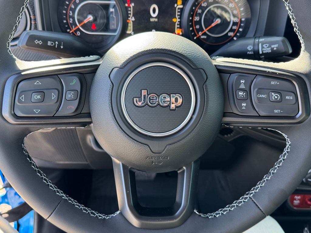 New 2025 Jeep Gladiator Mojave image 18