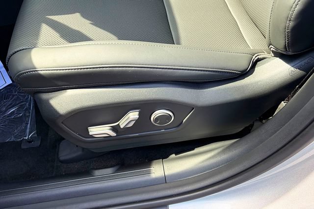 New 2026 Hyundai Santa Fe XRT AWD/4WD image 16