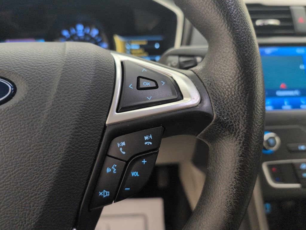 Certified 2019 Ford Fusion SE image 44