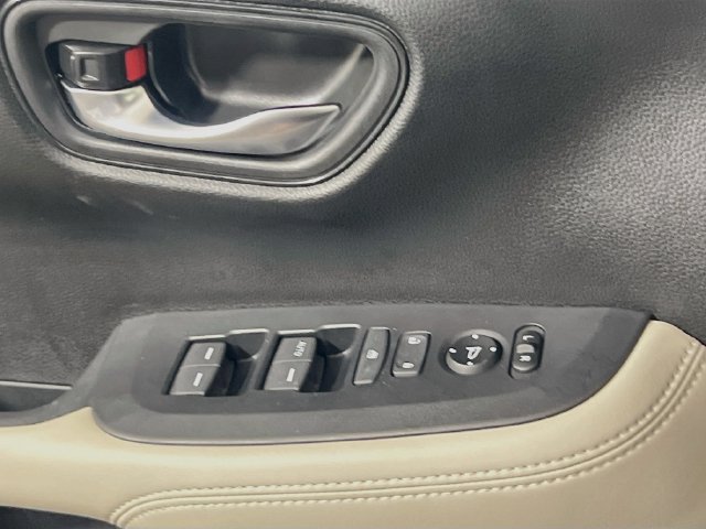 Certified 2026 Honda HR-V LX image 12